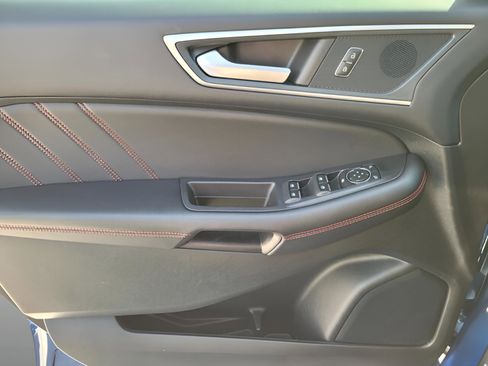 Used 2024 Ford Edge ST-Line image 29