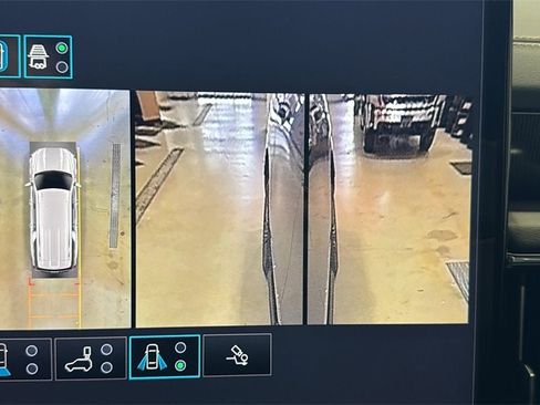 New 2026 GMC Yukon XL Elevation image 38