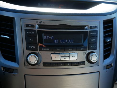 Used 2013 Subaru Outback 2.5i Premium w/ All-Weather Pkg image 22