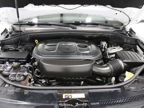 Used 2019 Jeep Grand Cherokee Altitude AWD/4WD image 10