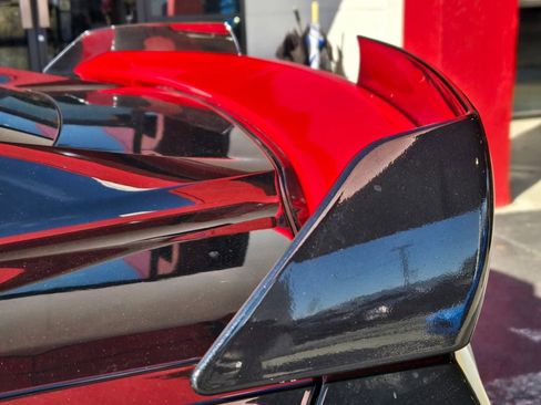 Used 2014 Chevrolet Corvette Z51 w/ 2LT Preferred Equipment Group image 9