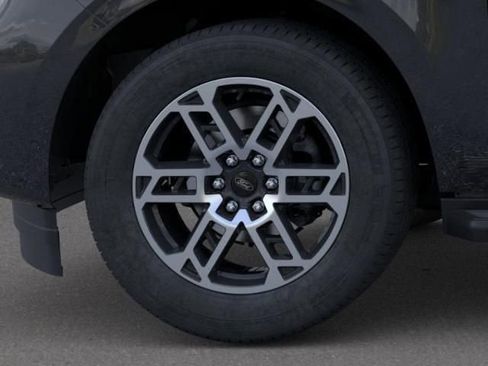 New 2025 Ford Expedition Active image 19