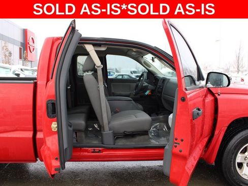 Used 2007 Dodge Dakota ST image 21