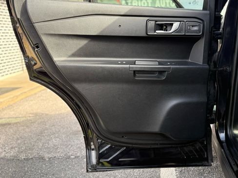 Used 2020 Ford Explorer 4WD Police Interceptor w/ Ultimate Wiring Package image 31