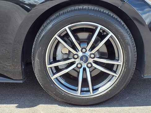 Used 2017 Ford Mustang Premium image 9