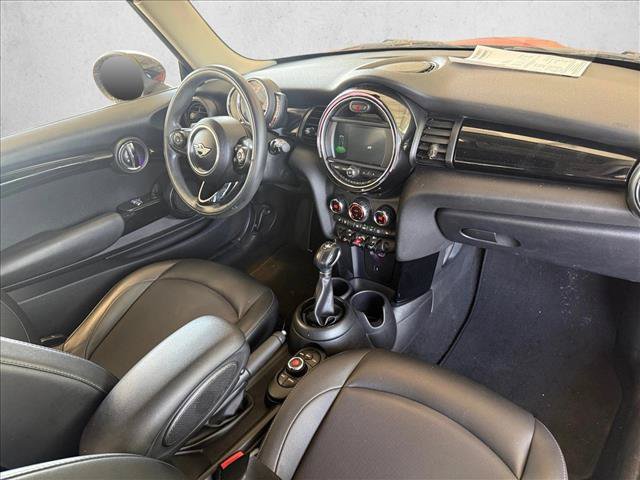 Used 2019 MINI Cooper 2-Door Hardtop FWD image 16