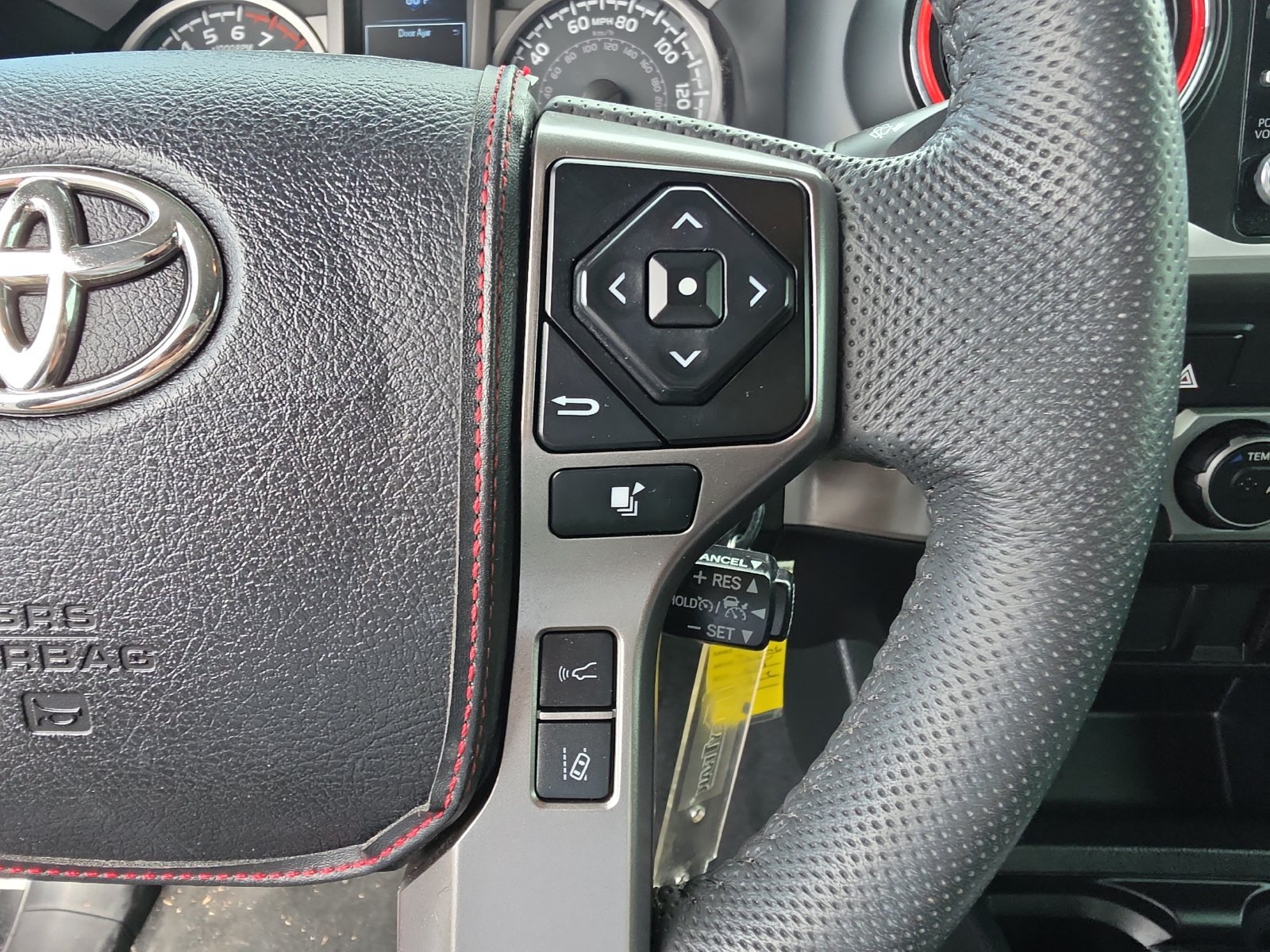 Used 2022 Toyota Tacoma SR5 RWD image 22