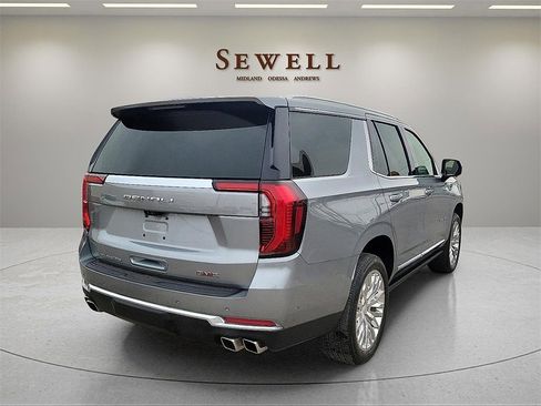 Certified 2025 GMC Yukon Denali w/ Denali Reserve Package image 5