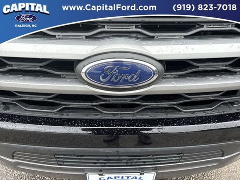 Certified 2024 Ford Expedition Max XLT image 10