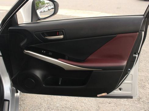 Used 2017 Lexus IS 200t RWD image 26