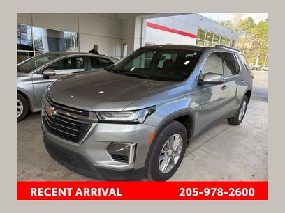 Used 2023 Chevrolet Traverse LT