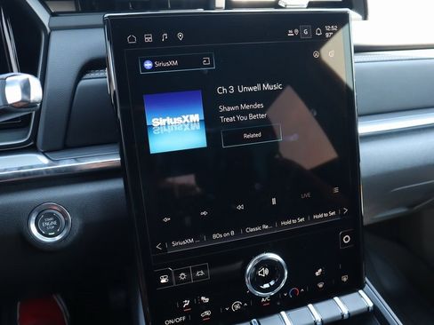 New 2026 GMC Terrain Elevation w/ LPO, Floor Liner Package image 5