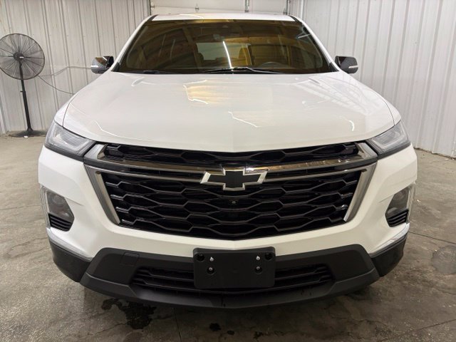 Used 2023 Chevrolet Traverse Premier w/ Redline Edition AWD/4WD image 2