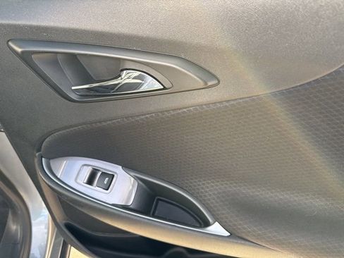 Used 2024 Chevrolet Malibu LT image 27