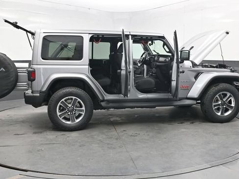 Used 2018 Jeep Wrangler Unlimited Sahara AWD/4WD image 51