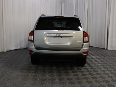 Used 2016 Jeep Compass Latitude image 22