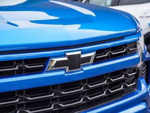 Used 2023 Chevrolet Silverado 1500 RST w/ Protection Package image 5