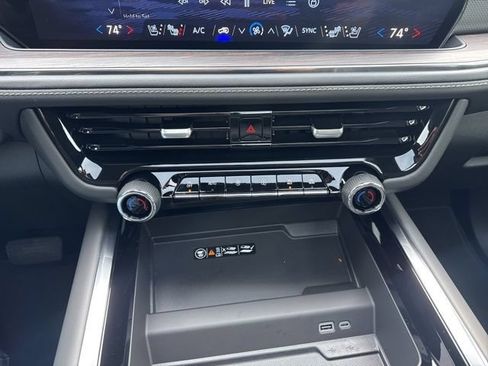 New 2026 Chevrolet Tahoe Premier w/ Sun And Tow Package AWD/4WD image 15