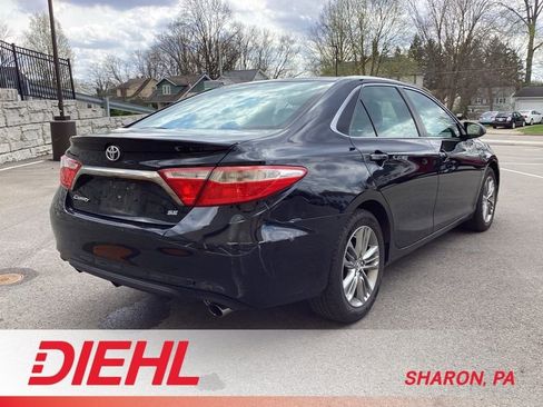 Used 2015 Toyota Camry SE image 7