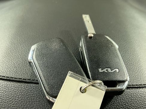 Used 2023 Kia Forte LXS w/ LXS Technology Package image 28