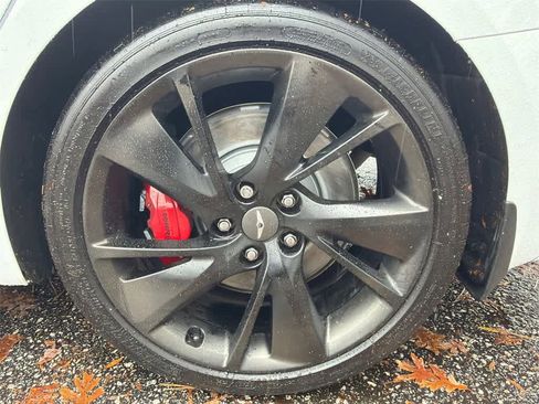 Used 2023 Genesis G70 3.3T w/ Sport Prestige Package image 9