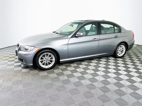 Used 2010 BMW 328i Sedan image 4