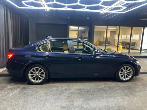Used 2017 BMW 320i xDrive Sedan image 8