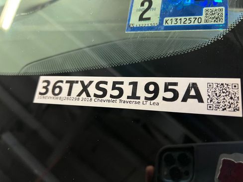 Used 2018 Chevrolet Traverse LT image 37