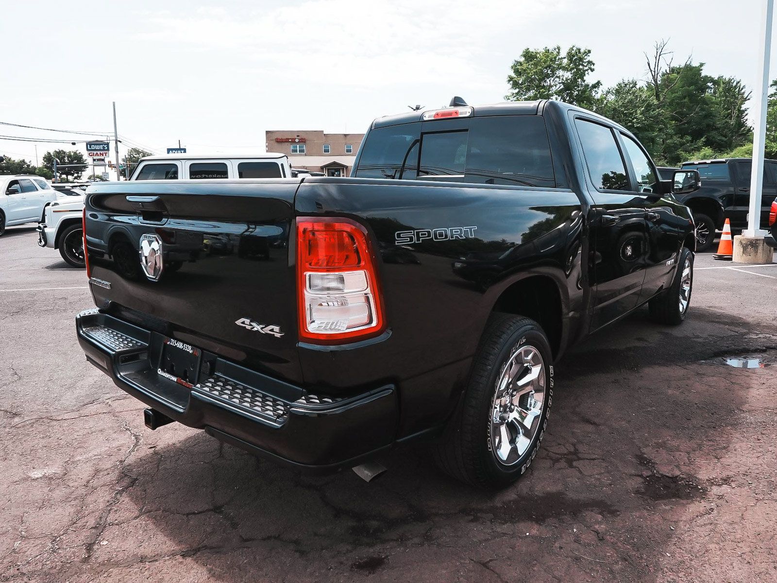 Used 2023 RAM 1500 Big Horn AWD/4WD image 6