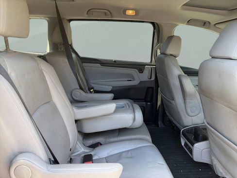 Used 2019 Honda Odyssey EX-L image 18
