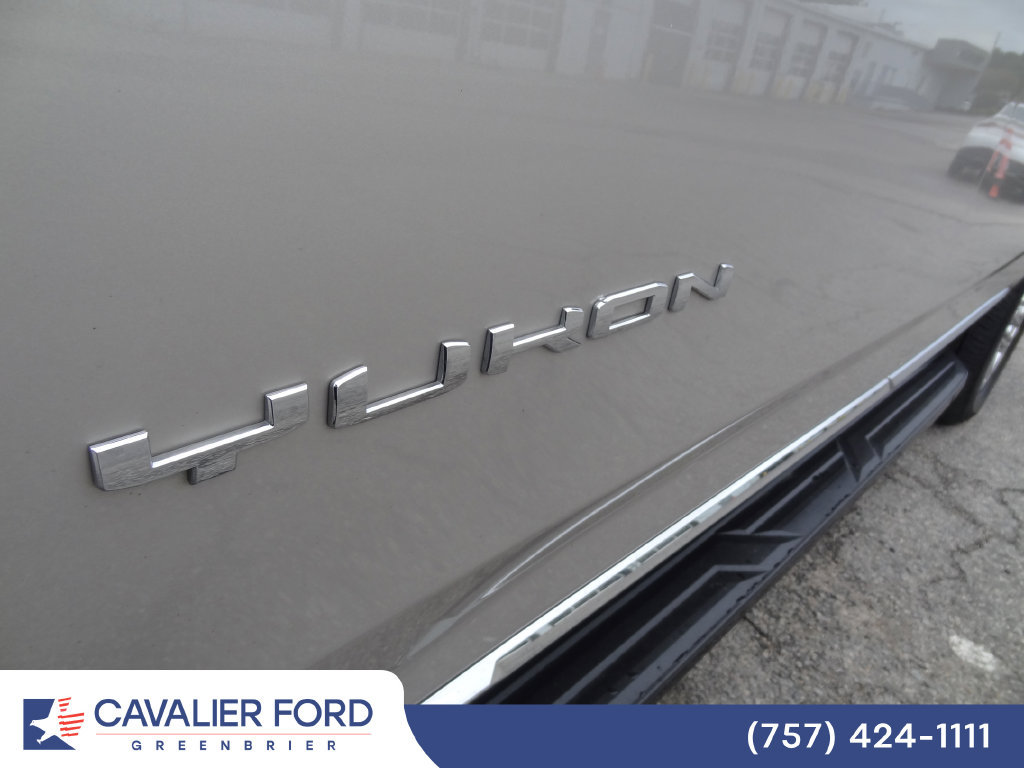 Used 2022 GMC Yukon XL SLT w/ SLT Luxury Package AWD/4WD image 19