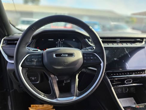 New 2026 Jeep Grand Cherokee L 4WD image 20