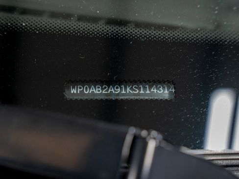 Used 2019 Porsche 911 Carrera GTS image 31