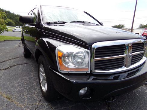 Used 2006 Dodge Durango SLT w/ Trailer Tow Group AWD/4WD image 4