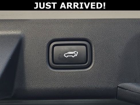 Certified 2024 Hyundai Tucson Limited AWD/4WD image 9