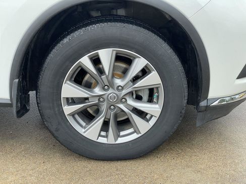 Used 2018 Nissan Murano SV image 48