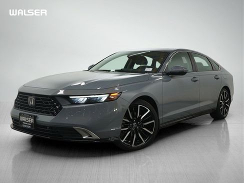 Used 2023 Honda Accord Touring image 1