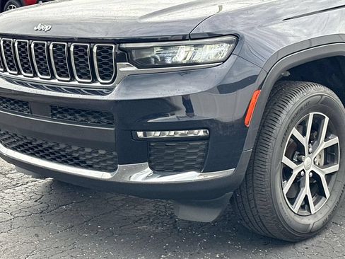 Used 2023 Jeep Grand Cherokee L Limited AWD/4WD image 8