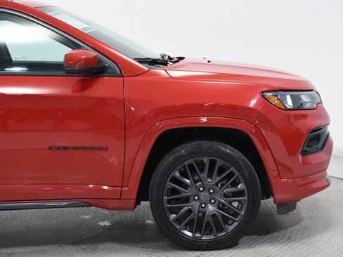 Used 2022 Jeep Compass Limited image 12