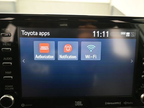 Used 2022 Toyota Corolla Cross XLE w/ Convenience Package image 13