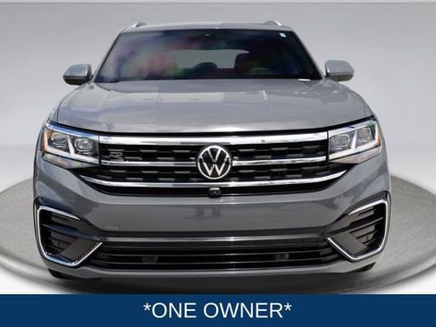 Used 2022 Volkswagen Atlas Cross Sport SEL Premium R-Line image 2