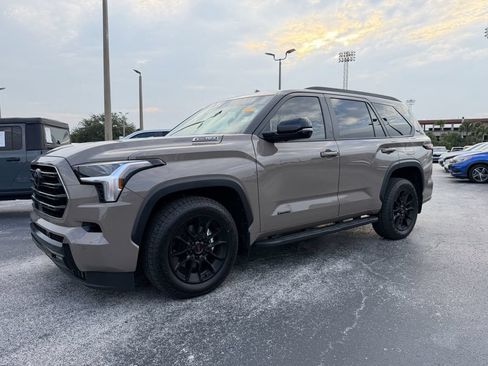 Used 2026 Toyota Sequoia Limited w/ TRD Off-Road Package AWD/4WD image 9
