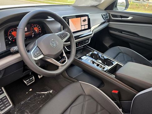 New 2026 Volkswagen Atlas Peak Edition AWD/4WD image 26