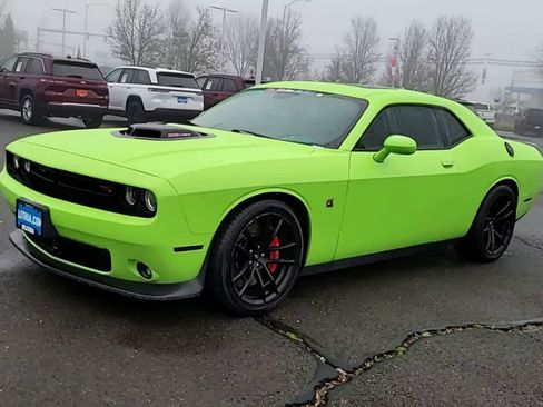 Used 2023 Dodge Challenger R/T Scat Pack w/ Plus Package image 4