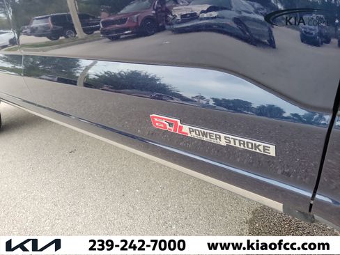Used 2025 Ford F350 Platinum w/ FX4 Off-Road Package AWD/4WD image 8