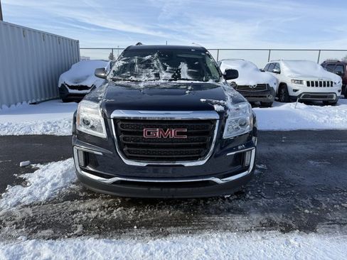 Used 2017 GMC Terrain SLE w/ Convenience Package image 2