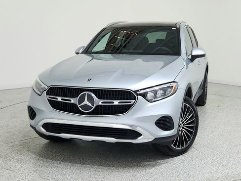 New 2026 Mercedes-Benz GLC 300 image 2