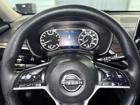 Used 2023 Nissan Altima 2.5 SV image 6