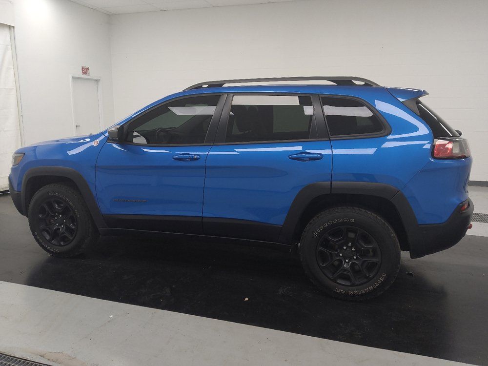Used 2019 Jeep Cherokee Trailhawk AWD/4WD image 3