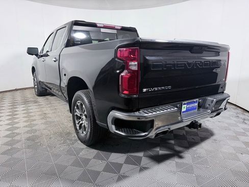 Used 2022 Chevrolet Silverado 1500 LTZ AWD/4WD image 4